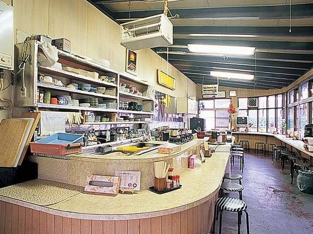 【ウトロ漁港の鮮魚を味わうならココ】ウトロ漁協婦人部食堂