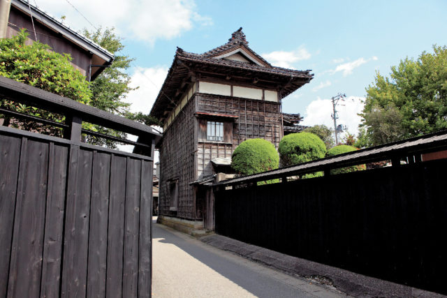 【新潟・村上】黒塀って何?