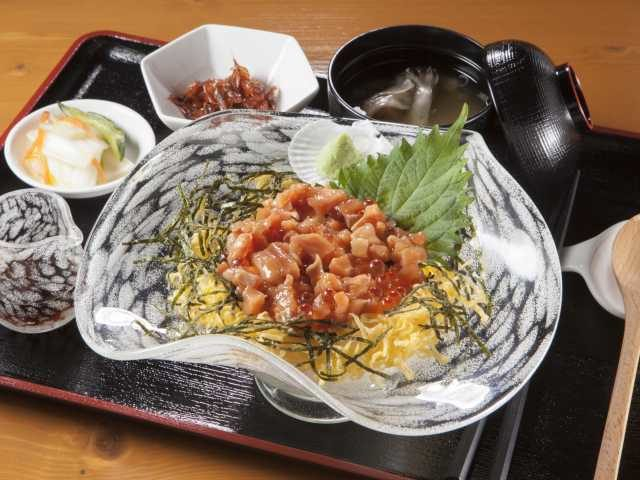 番屋の炭火キッチン 炉端のろばた