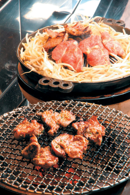 知床塩ジンギスカン肩ロース 900円