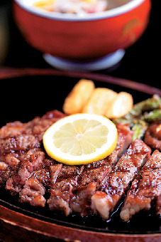 絶妙の焼き加減で素材の味を引き出す「千経」