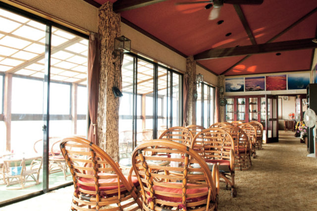 【ウトロ漁港の鮮魚を味わうならココ】知布泊