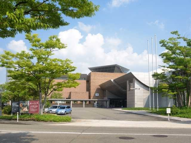 【長岡&小千谷×観光】ロダンやモネや藤田嗣治の作品を展示「新潟県立近代美術館」