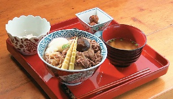 【奥飛騨温泉郷×新穂高温泉グルメ】家庭的な料理や甘味も「穂高屋」