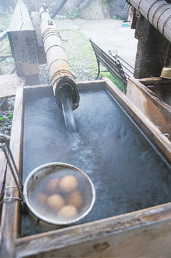 【奥飛騨温泉郷×新穂高温泉】槍ヶ岳の眺望が望める絶景露天風呂「深山荘別館槍の郷」