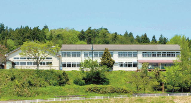 ちょっと離れても訪れたい! レトロ&おしゃれな空間で本格的な創作料理を味わう「Bague」