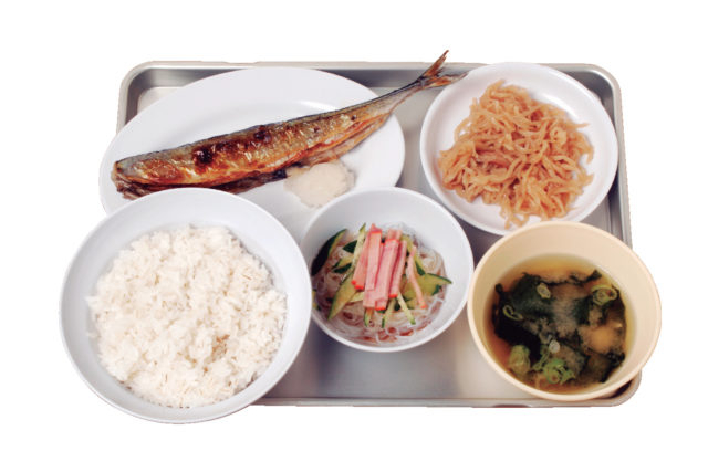 【敷地内で食べる】監獄食堂