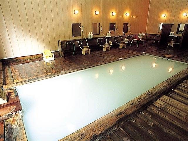 四季の豊かさに触れられる渓流沿いの宿「お宿つるや」