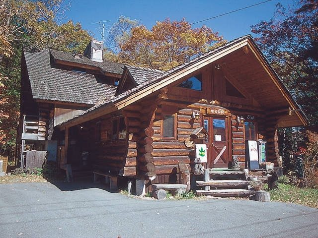 ヘルシーでジューシー! ビッグサイズのから揚げ「メープル」