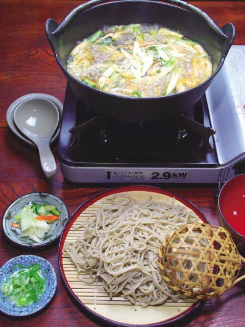 築200年以上の合掌造りの古民家で味わう「そば処 合掌」