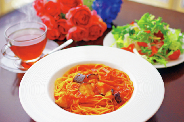 【河口湖のおすすめランチスポット】白亜の洋館で過ごすカフェタイム「カフェ ミミ」