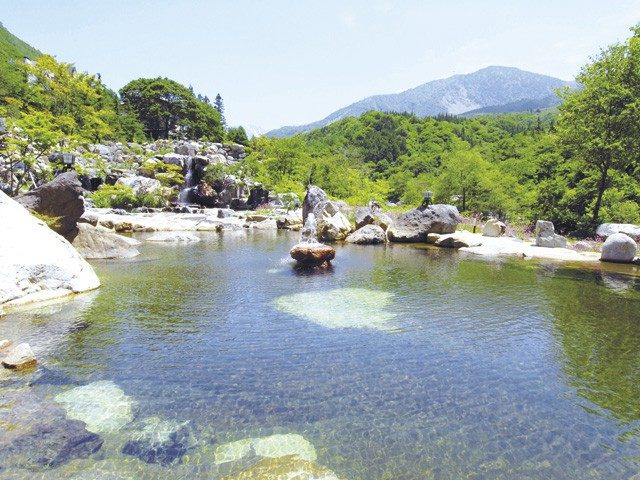 水明館 佳留萱山荘