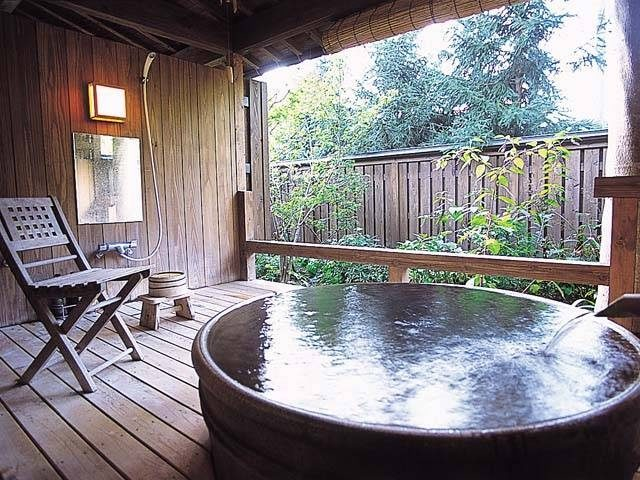 【奥飛騨温泉郷×新平湯温泉】野花に心癒される湯宿「花ごころ万㐂」