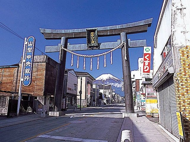 【御師町めぐり スポット①】金鳥居