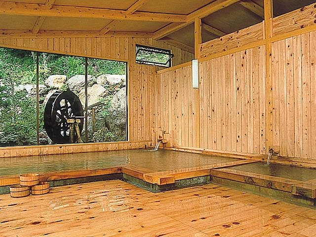 【奥飛騨温泉郷×新平湯温泉】奥飛騨の郷土料理を囲炉裏端で味わう「奥飛騨百姓座敷の宿 藤屋」