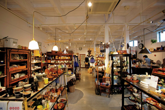 【月江寺×観光】富士吉田メイドのリネンアイテムが並ぶ「LONGTEMPS」