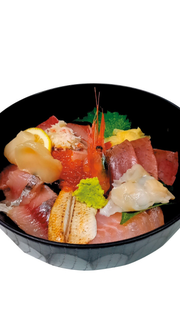 【新潟で人気の海鮮丼】気軽に本物の味が楽しめる市場の食堂「中央食堂」<新潟タウン>