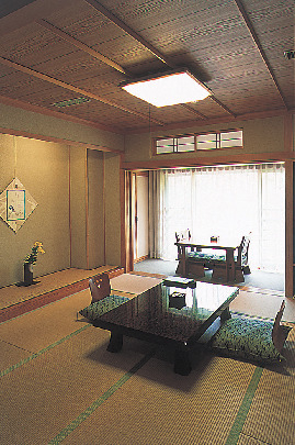 白骨温泉一広い名物の大露天風呂を堪能「泡の湯旅館」