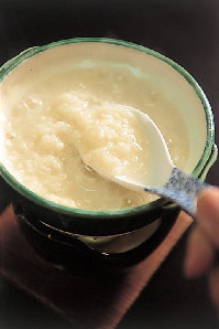 乳白色の湯は源泉かけ流し「白船荘 新宅旅館」