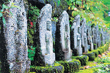 湯治客の信仰を集める「三十三観音」