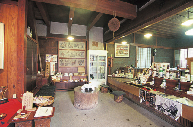 【福島・喜多方×サイクリング①】クラシックが流れる酒蔵を見学しよう「酒蔵くらしっく 小原酒造」