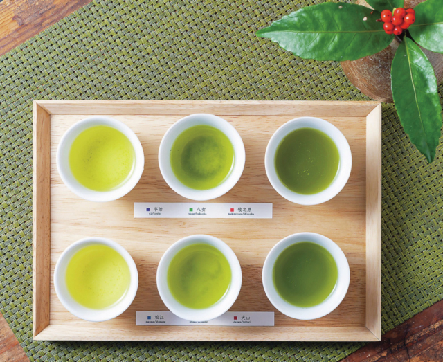 【松江×お抹茶&スイーツ】本格的な日本茶を気軽に楽しめる、日本茶スタンド「加島茶舗」