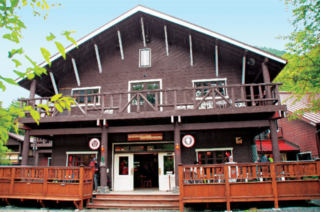 氷壁の宿 徳澤園