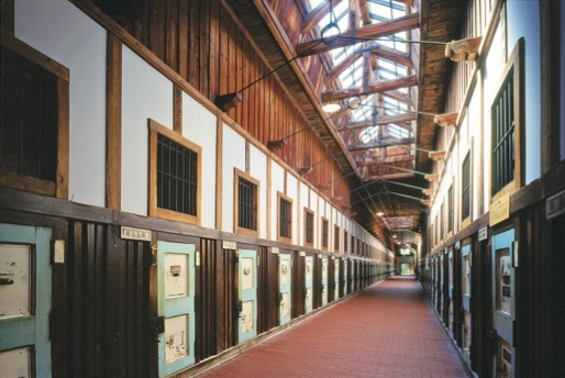 舎房及び中央見張所