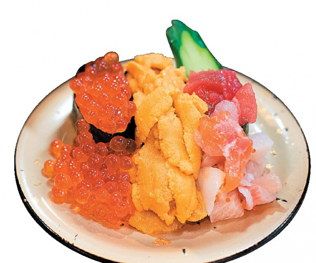 回転寿司の枠を超えた豪華メニューが評判!「越後の味蔵 回転寿し 本陣DINING」<越後湯沢>