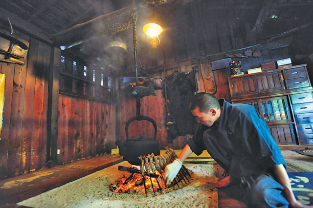 【上高地×河童橋〜明神橋コース】⑥焼きたての絶品イワナに大満足「嘉門次小屋」