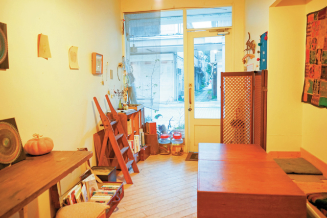 香り高くヘルシーな玄米をおにぎりで「むすびや百」<新潟タウン>