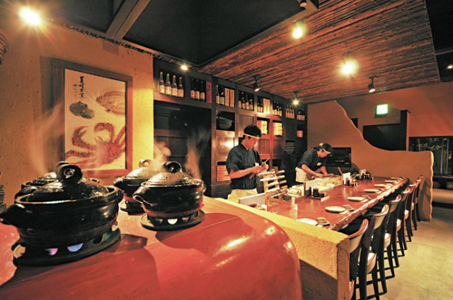 厳選された魚介と6種の地酒を飲み比べ「葱ぼうず」<新潟タウン>