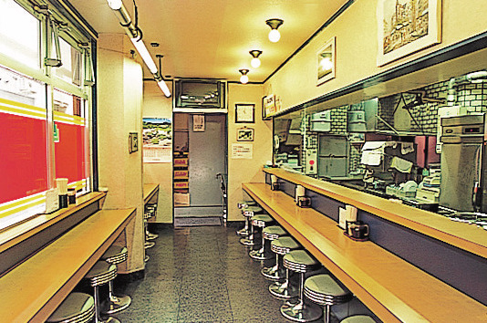 【新潟B級グルメ】秘伝のタレで食欲UP! これぞ元祖の味「とんかつ太郎」<新潟タウン>