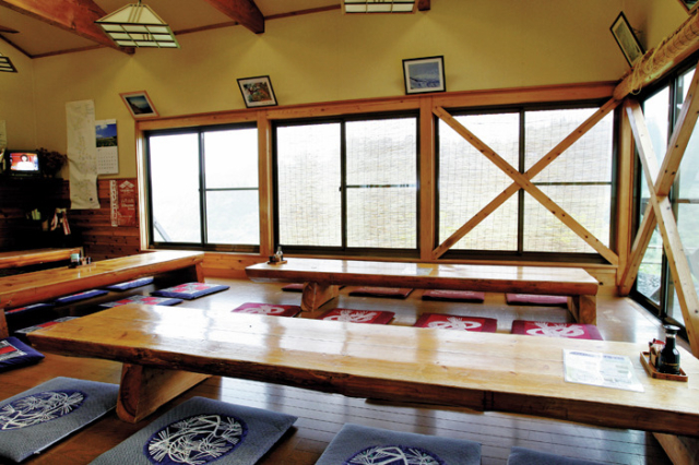 【村山×そば】湧き水で打つ自慢のそば「手打蕎麦 おんどり」