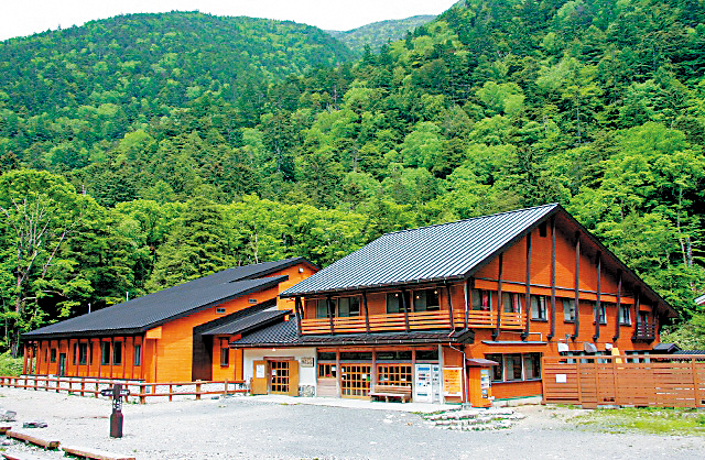 【上高地×明神~徳沢・横尾コース】登山に便利な山小屋「横尾山荘」