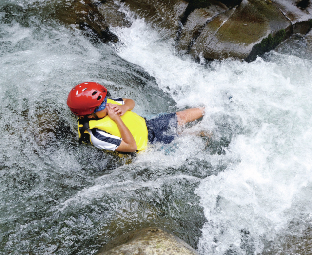 【川遊び】シャワーウォーク