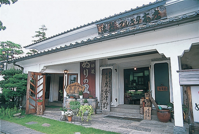 【福島・喜多方×カフェ】倉庫蔵でいただく手作りスイーツ「珈琲蔵ぬりの里」