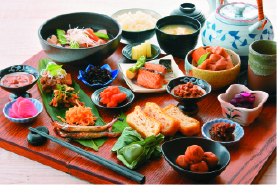 朝食で新潟の幸を満喫できる「レストラン彩巴」