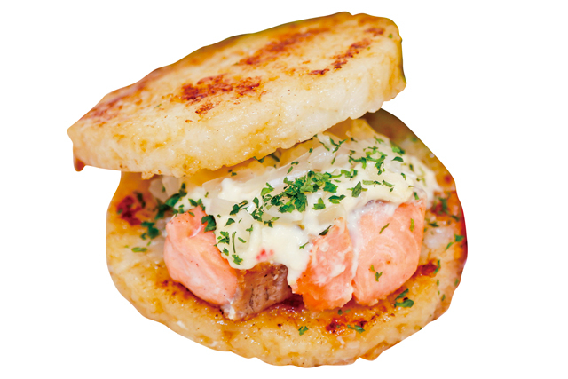 【出雲大社近くの食べ歩きスポット】EBINOYA(清松庵出雲大社店)