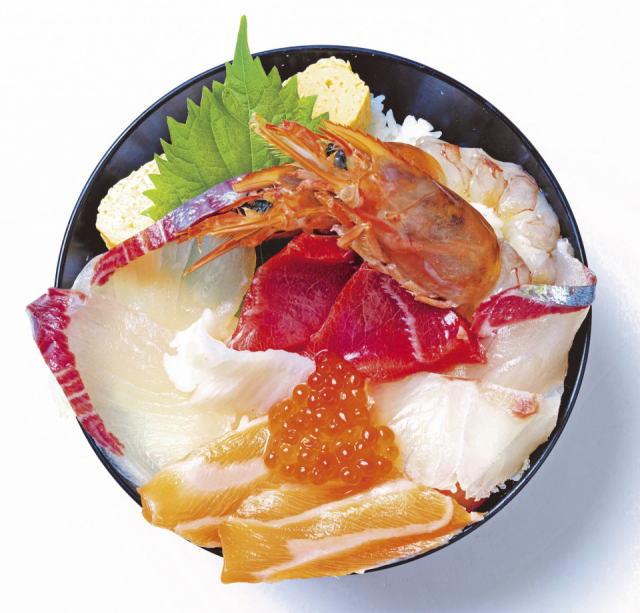 唐戸市場のマグロ問屋が作る海鮮丼を堪能「がっつり市場 唐戸店」