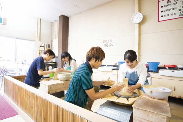 萩 城下町サイクリング④ 萩焼の窯元でろくろ体験!