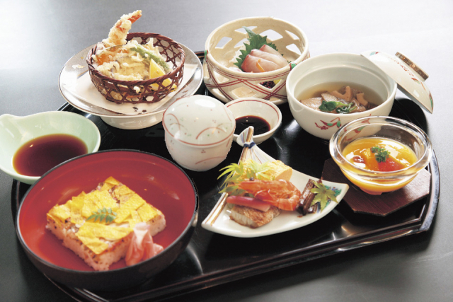 岩国のおすすめのグルメスポット 憩いの宿 半月庵