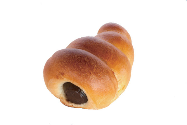 【阿蘇】阿蘇五岳を眺めるイートインスペース併設のパン屋さん「郷のパン工房 グランツムート」