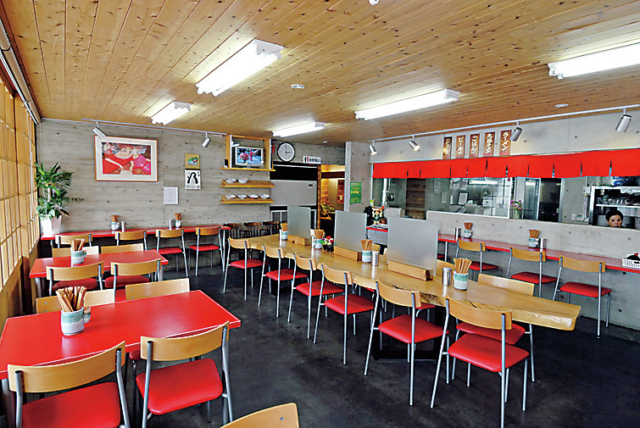 継ぎ足しのスープが決め手「天琴」