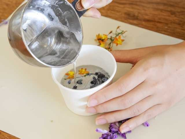 ハーブのグリセリンソープ作り