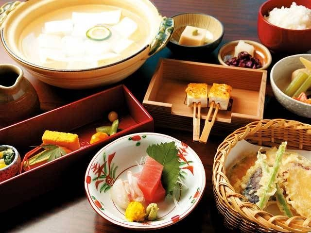 南禅寺周辺の紅葉立ち寄りスポット 南禅寺 順正