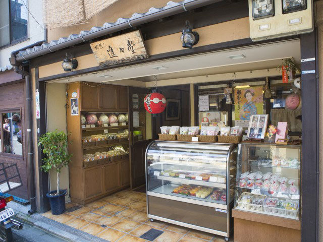 祇園エリア近くの甘味処 切通し進々堂