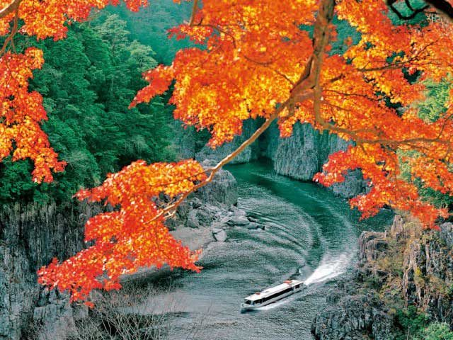 【和歌山観光 絶景&秘境めぐりモデルコース】2日目 10:00 瀞峡