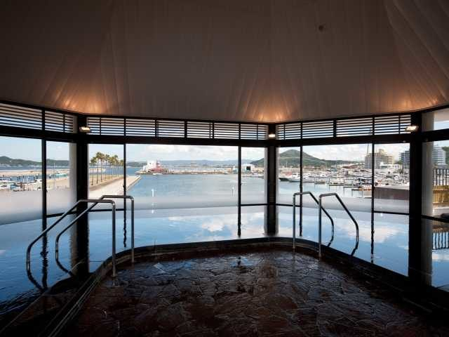 【和歌山マリーナシティ】太古の地層から湧き出る天然温泉「紀州黒潮温泉」