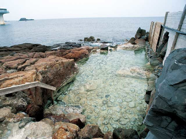 【和歌山観光 南紀白浜温泉とことんモデルコース】13:30 崎の湯